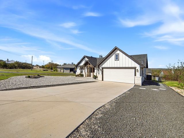 101 Jerry Gray, Blanco, TX 78606