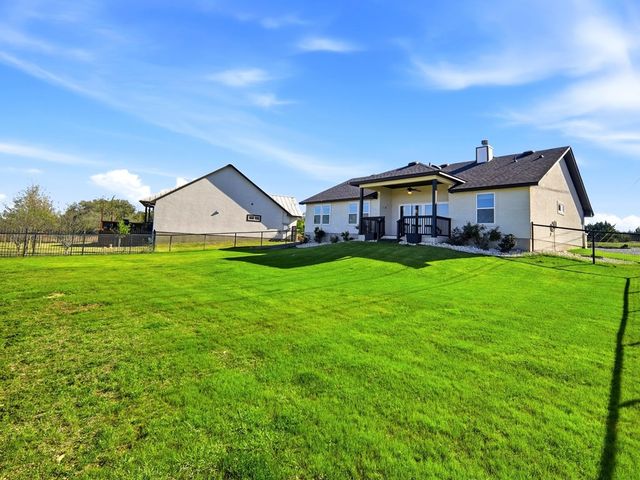 101 Jerry Gray, Blanco, TX 78606