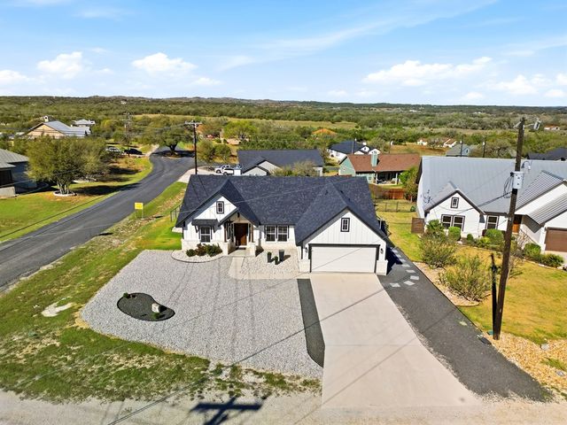 101 Jerry Gray, Blanco, TX 78606