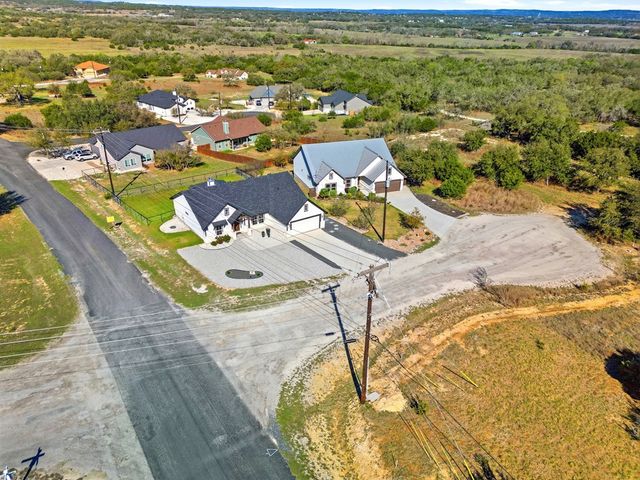 101 Jerry Gray, Blanco, TX 78606