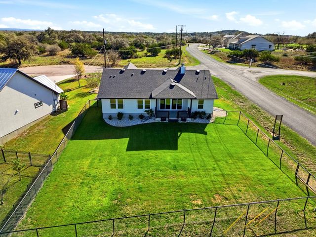 101 Jerry Gray, Blanco, TX 78606