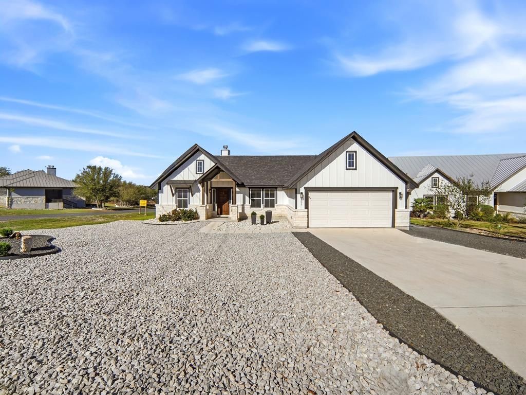 101 Jerry Gray, Blanco, TX 78606