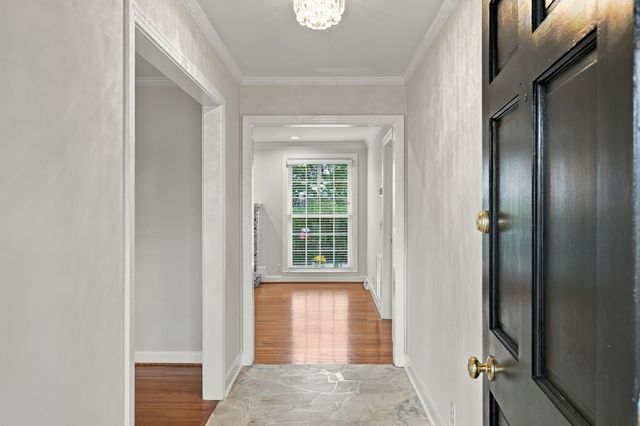 721 Lambert Dr, Nashville, TN 37220