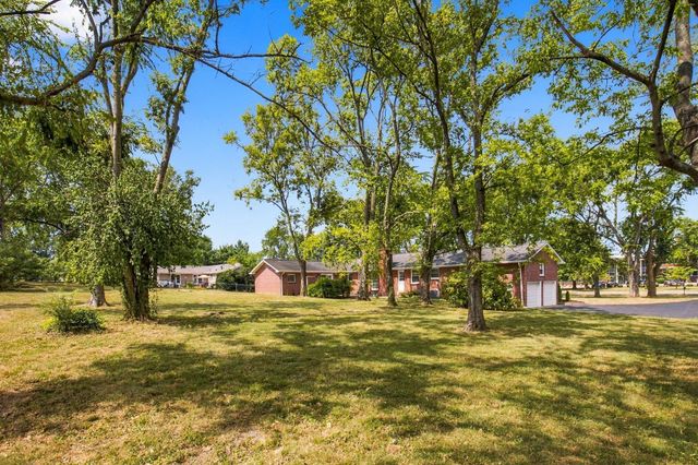 721 Lambert Dr, Nashville, TN 37220