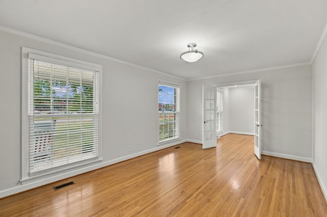 721 Lambert Dr, Nashville, TN 37220