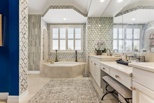 1527 Estuary Trail, Delray Beach, FL 33483