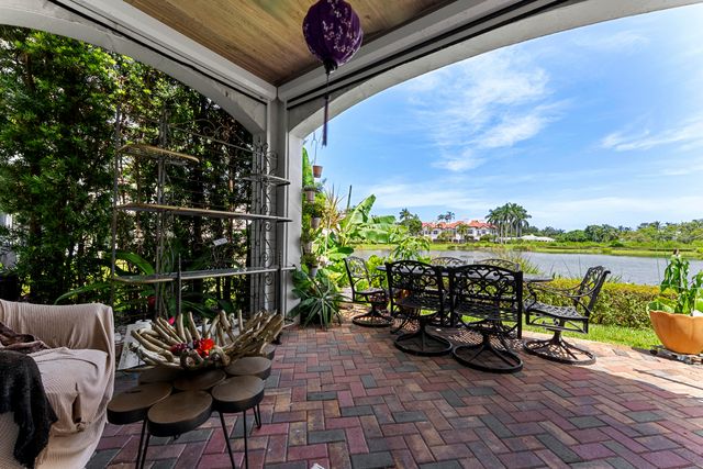 1527 Estuary Trail, Delray Beach, FL 33483