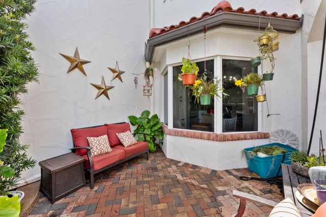 1527 Estuary Trail, Delray Beach, FL 33483