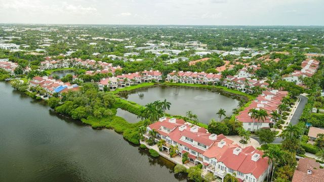 1527 Estuary Trail, Delray Beach, FL 33483