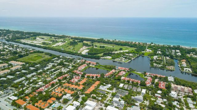 1527 Estuary Trail, Delray Beach, FL 33483