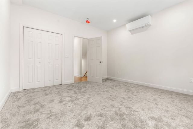 1280 Middlesex St 6, Lowell, MA 01851