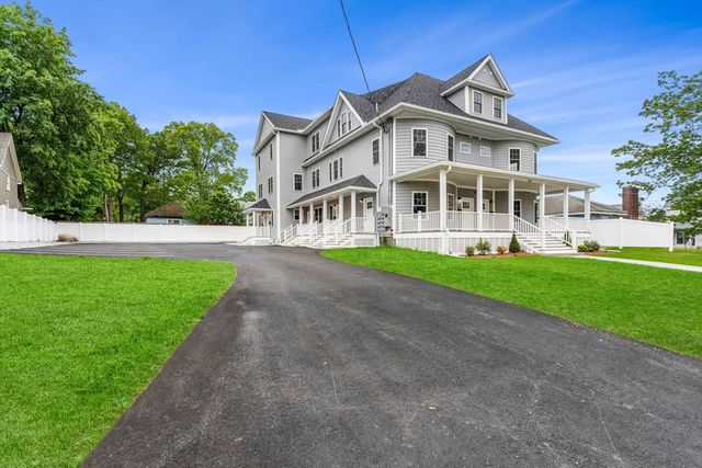 1280 Middlesex St 6, Lowell, MA 01851
