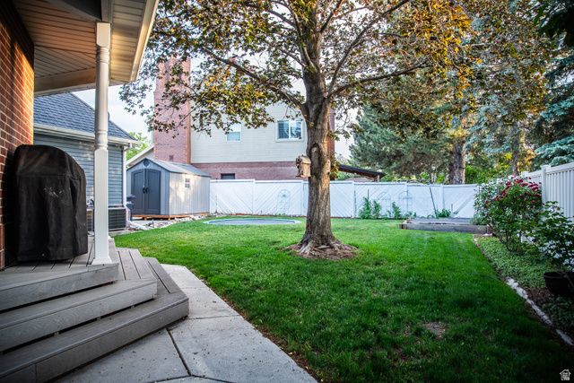 8862 S CHESHIRE DR, Sandy, UT 84093