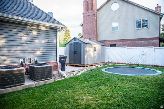8862 S CHESHIRE DR, Sandy, UT 84093