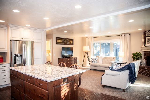 8862 S CHESHIRE DR, Sandy, UT 84093