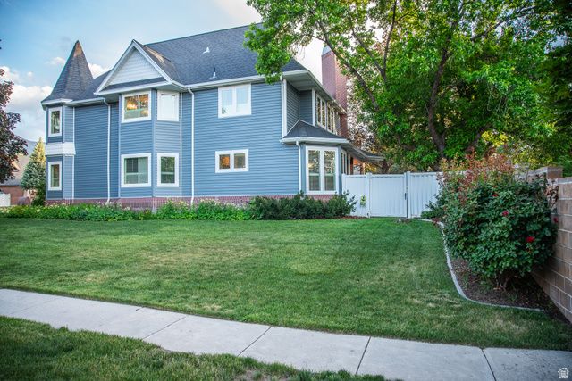 8862 S CHESHIRE DR, Sandy, UT 84093