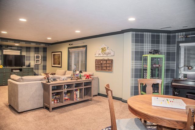 8862 S CHESHIRE DR, Sandy, UT 84093