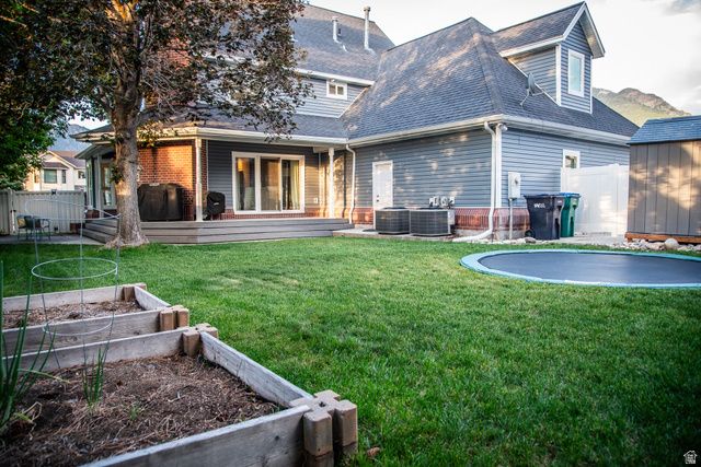 8862 S CHESHIRE DR, Sandy, UT 84093