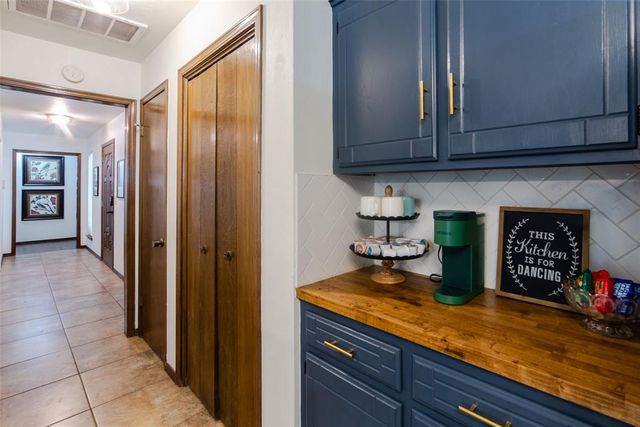 9605 S Trafalgar Drive, Oklahoma City, OK 73139