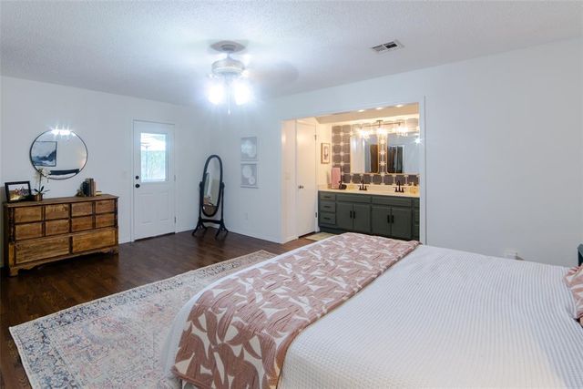 9605 S Trafalgar Drive, Oklahoma City, OK 73139