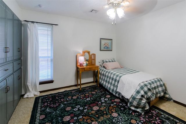 9605 S Trafalgar Drive, Oklahoma City, OK 73139