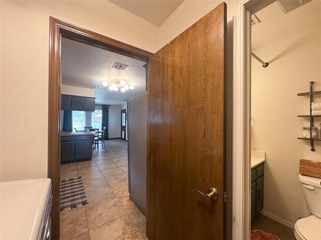9605 S Trafalgar Drive, Oklahoma City, OK 73139