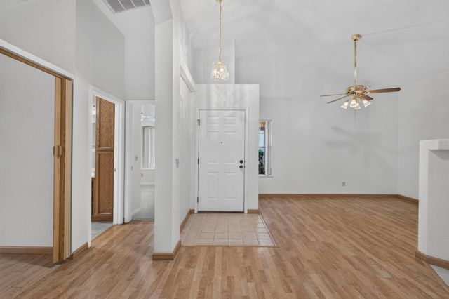 8113 Bellsbrae Dr, Antelope, CA 95843