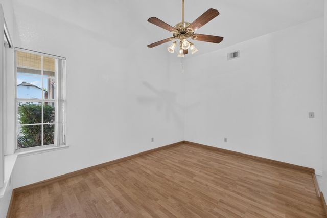 8113 Bellsbrae Dr, Antelope, CA 95843