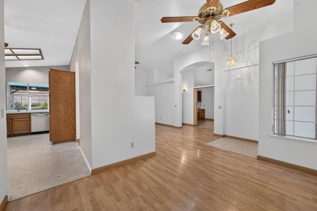 8113 Bellsbrae Dr, Antelope, CA 95843