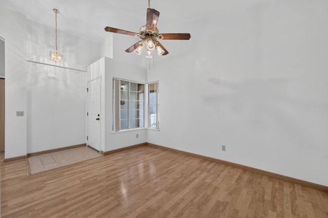 8113 Bellsbrae Dr, Antelope, CA 95843
