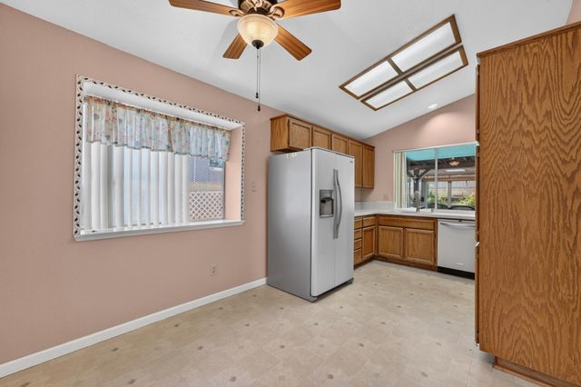 8113 Bellsbrae Dr, Antelope, CA 95843