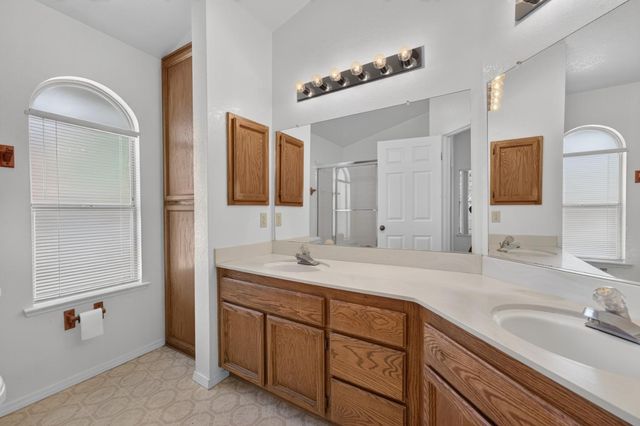 8113 Bellsbrae Dr, Antelope, CA 95843