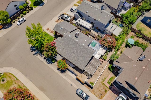 8113 Bellsbrae Dr, Antelope, CA 95843