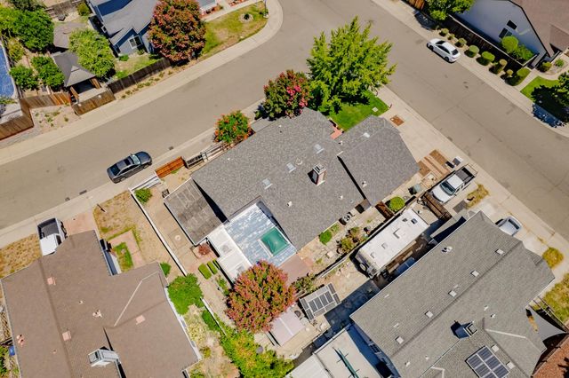 8113 Bellsbrae Dr, Antelope, CA 95843