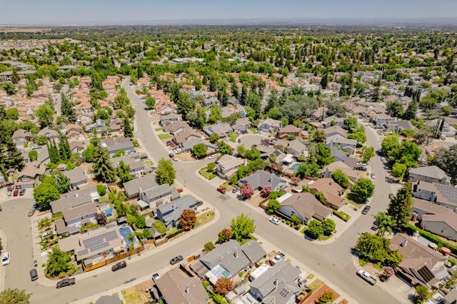 8113 Bellsbrae Dr, Antelope, CA 95843