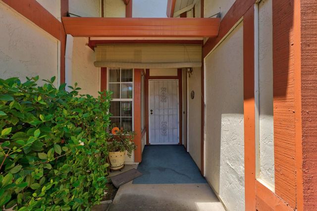8113 Bellsbrae Dr, Antelope, CA 95843