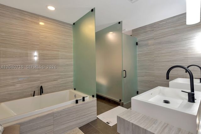 2200 N Ocean Blvd S605, Fort Lauderdale, FL 33305