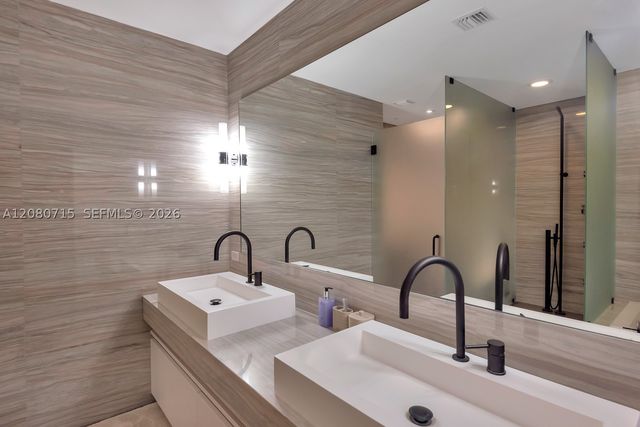 2200 N Ocean Blvd S605, Fort Lauderdale, FL 33305