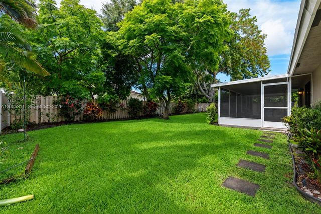 14630 Madison Pl, Davie, FL 33325