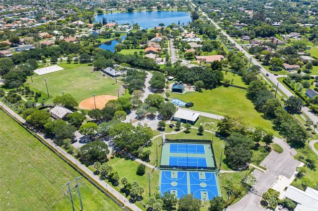 14630 Madison Pl, Davie, FL 33325