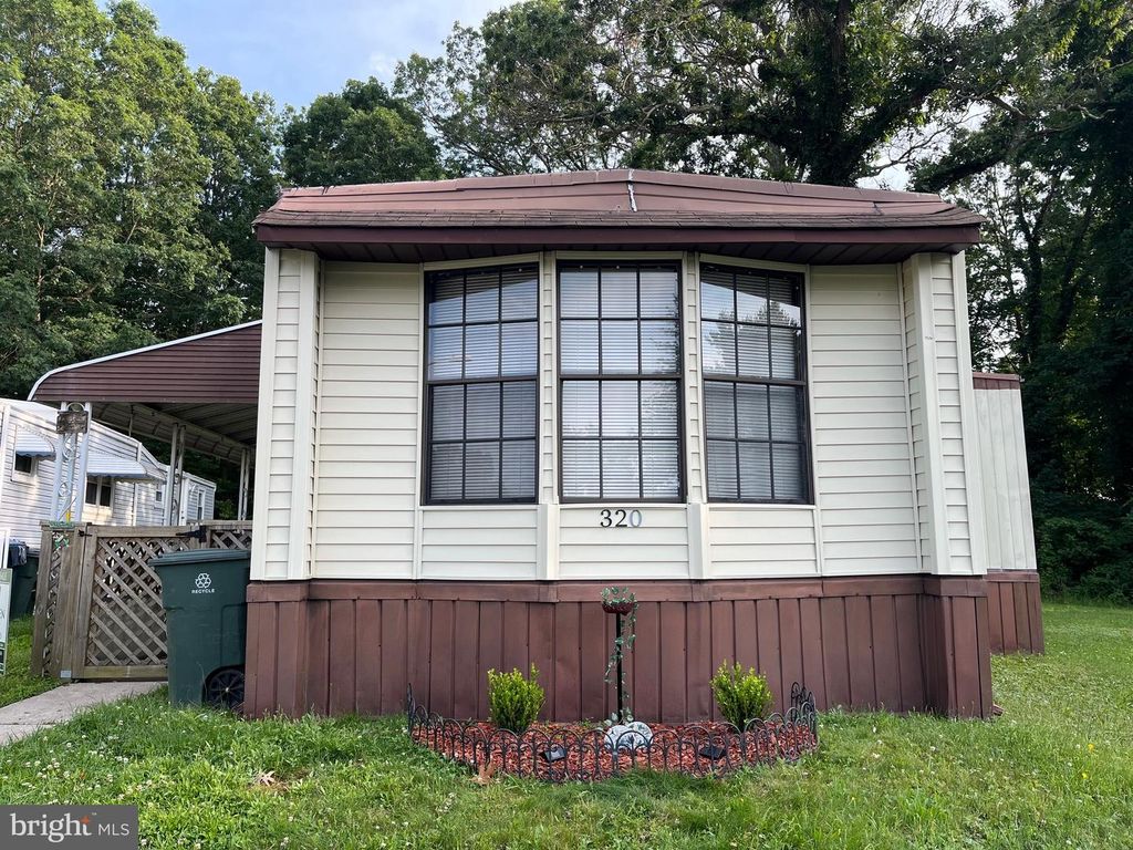 320 KENTUCKY AVE, Williamstown, NJ 08094