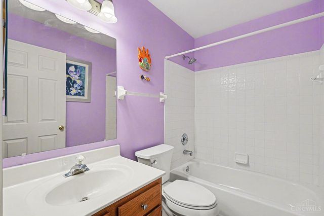 6828 Bunkerwood Drive, Goshen Twp, OH 45140