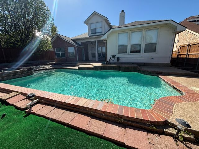 5162 Brook Meadow Lane, Fort Worth, TX 76133