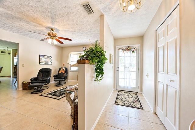 8690 Shadylake Lane, Fort Pierce, FL 34947
