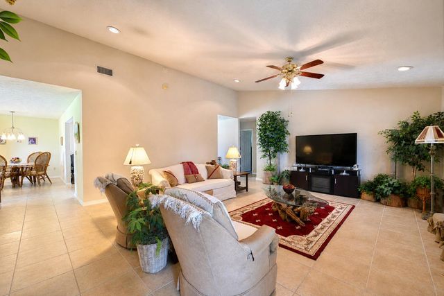 8690 Shadylake Lane, Fort Pierce, FL 34947