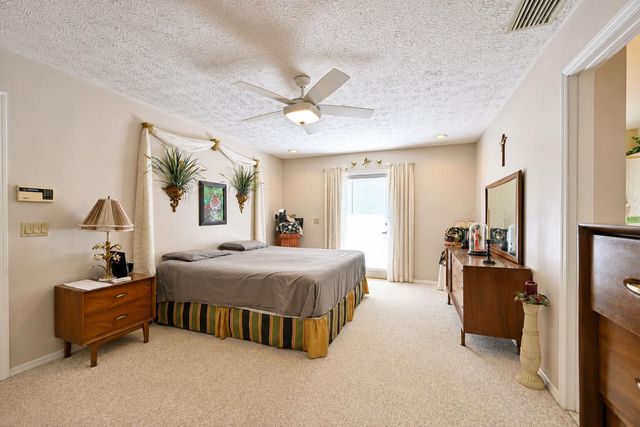 8690 Shadylake Lane, Fort Pierce, FL 34947