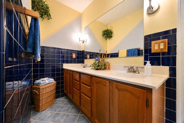 8690 Shadylake Lane, Fort Pierce, FL 34947