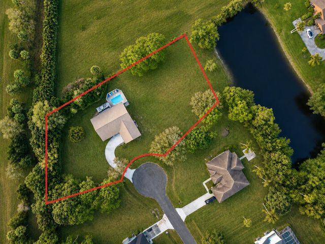 8690 Shadylake Lane, Fort Pierce, FL 34947