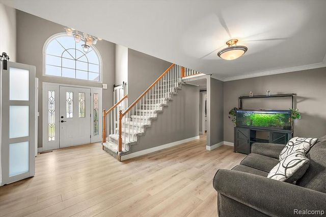 48037 Lafayette Drive, Macomb, MI 48044