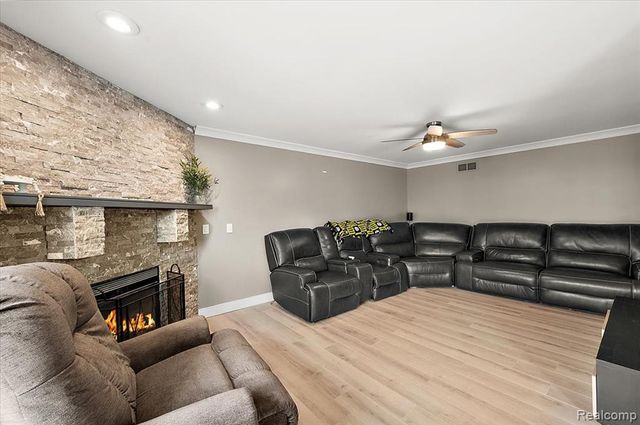 48037 Lafayette Drive, Macomb, MI 48044